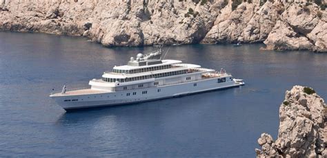 The 25 Largest Yachts in the World Right Now .